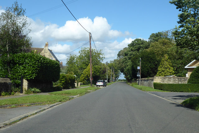 A4095 Heyford Road, Kirtlington © Robin Webster cc-by-sa/2.0 ...