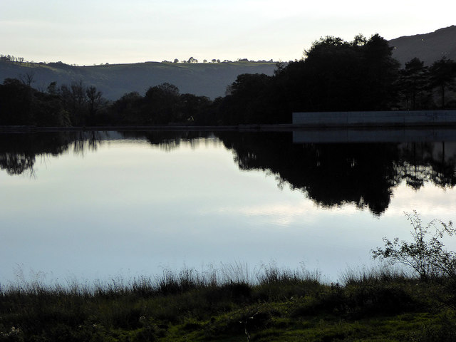 Cwm Rheidol Reservoir and Dam © John Lucas cc-by-sa/2.0 :: Geograph ...