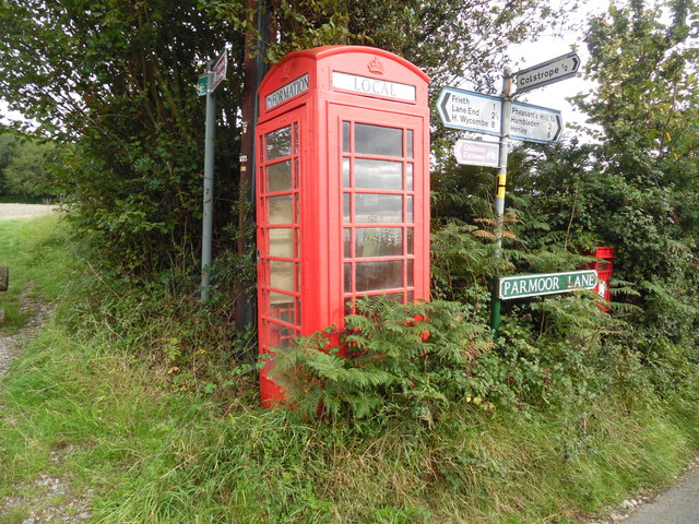 Red K6 Telephone Box at Pheasants