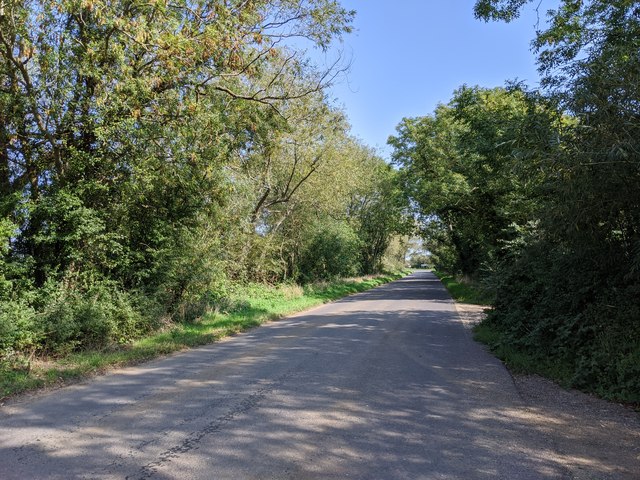 Road from Ambrosden heading towards the B4011