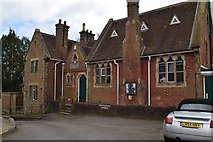 TQ5643 : Bidborough Primary School by N Chadwick