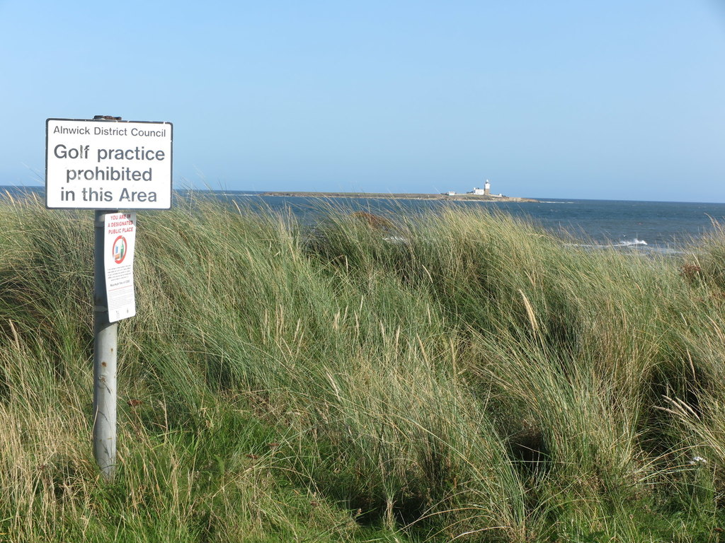 Sign near Paddlers Park, Amble © Geoff Holland cc-by-sa/2.0 :: Geograph ...