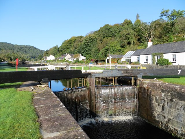 Crinan Canal at Cairnbaan © John Ferguson :: Geograph Britain and Ireland