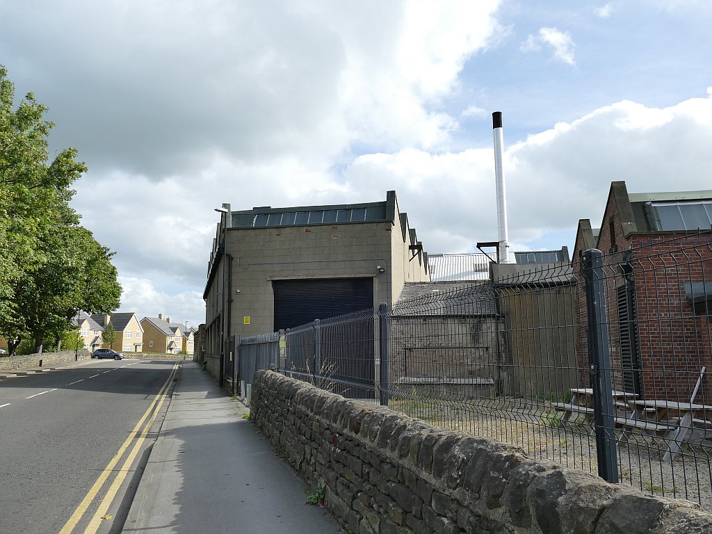 Factory on Netherfield Road, Guiseley © Stephen Craven cc-by-sa/2.0 ...