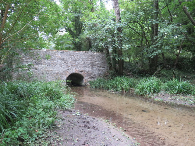 River Cerne at Cerne Abbas © Malc McDonald cc-by-sa/2.0 :: Geograph ...