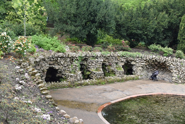 Grottoes, Grosvenor Park