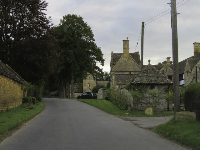 Snowshill Road passes Mill Hay House