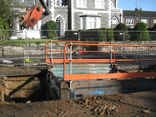 Replacing a sewer, Emscote Road, Warwick, Day 41