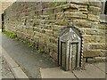 Woodhouse Moor: boundary post