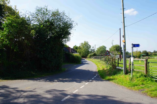 Road junction at end of Porters Mill Lane, near Fernhill Heath, Worcs