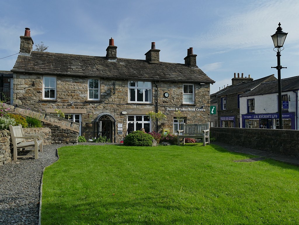 Sedbergh Tourist Information Centre © Stephen Craven Cc By Sa20 Geograph Britain And Ireland 