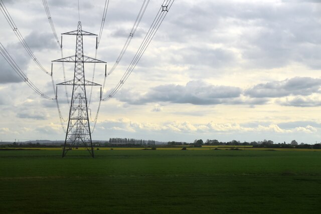 Pylon near Balderton © N Chadwick :: Geograph Britain and Ireland