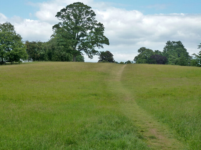 Footpath running NW from Wall Hall
