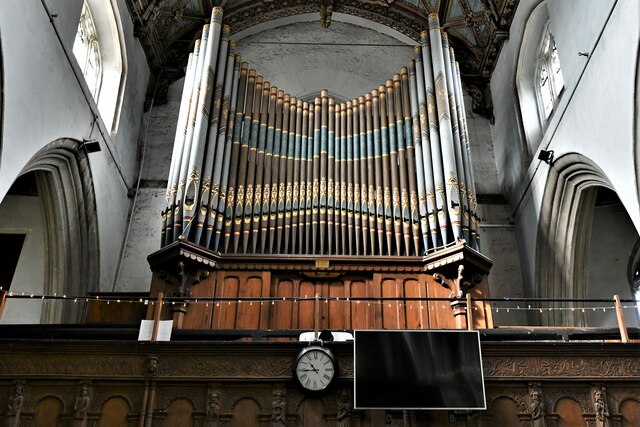Cullompton, St. Andrew's Church: The organ