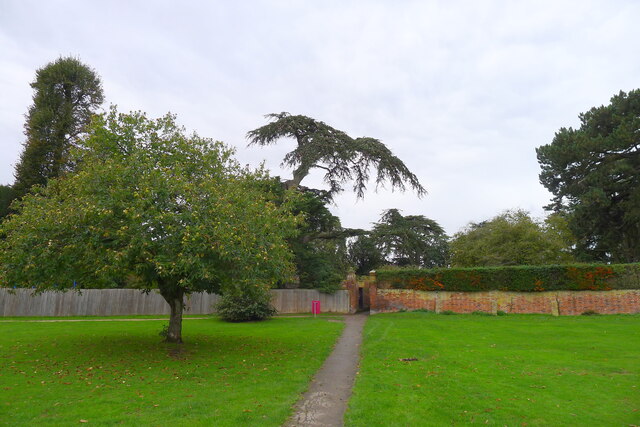 Approaching the entrance to Horn Lane through the Recreation Ground, Coggeshall
