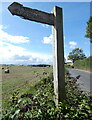 SO7869 : Signpost along Heightington Road by Mat Fascione