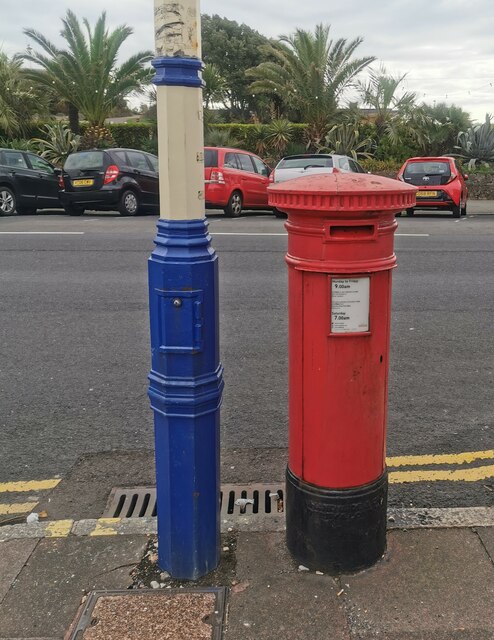 Anonymous Postbox, King Edward's Parade, Eastbourne