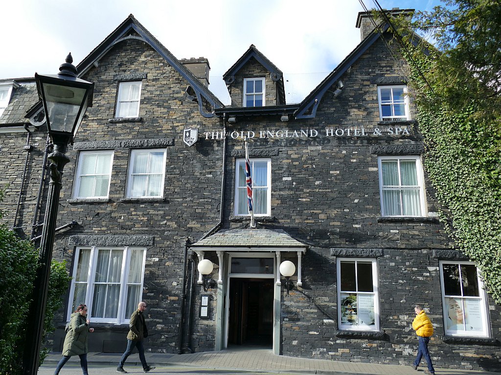 the-old-england-hotel-bowness-stephen-craven-geograph-britain-and