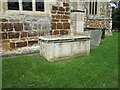 Chest tomb at Great Cransley