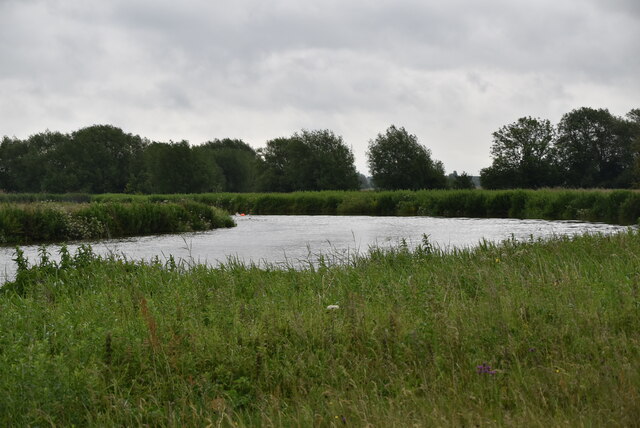 River Thames © N Chadwick :: Geograph Britain and Ireland