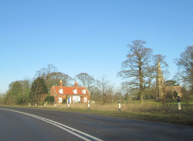 Entrance  lodge  to  Scorborough  Hall  from  A164