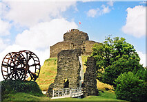 SX3384 : Wheel at Launceston Castle by Des Blenkinsopp