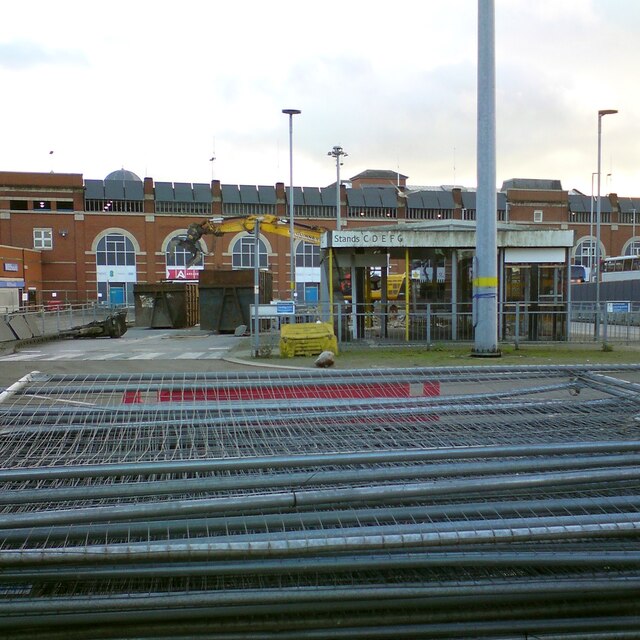 Demolishing the old bus station
