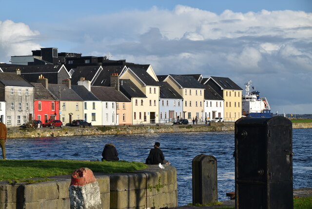 Houses along Long Walk © N Chadwick :: Geograph Ireland