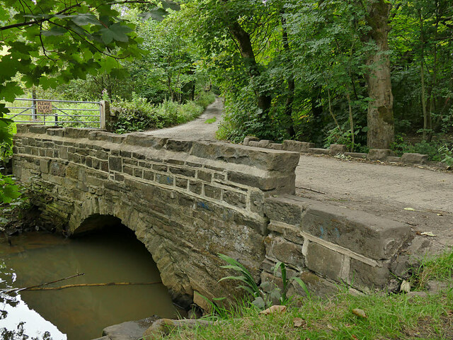 Pinnell Bridge © Stephen Craven :: Geograph Britain and Ireland