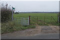 Footpath to Barnwell Farm