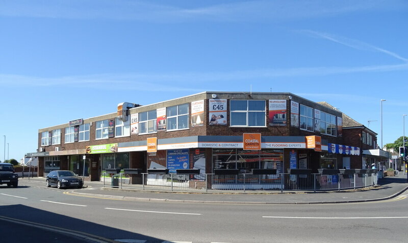 Shops on Skegness Road, Ingoldmells © JThomas cc-by-sa/2.0 :: Geograph ...