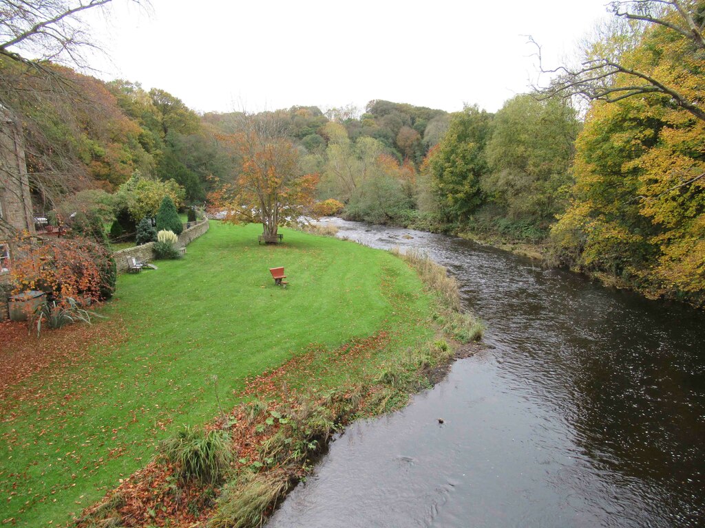 River Derwent at Lintzford Mill © Les Hull cc-by-sa/2.0 :: Geograph ...