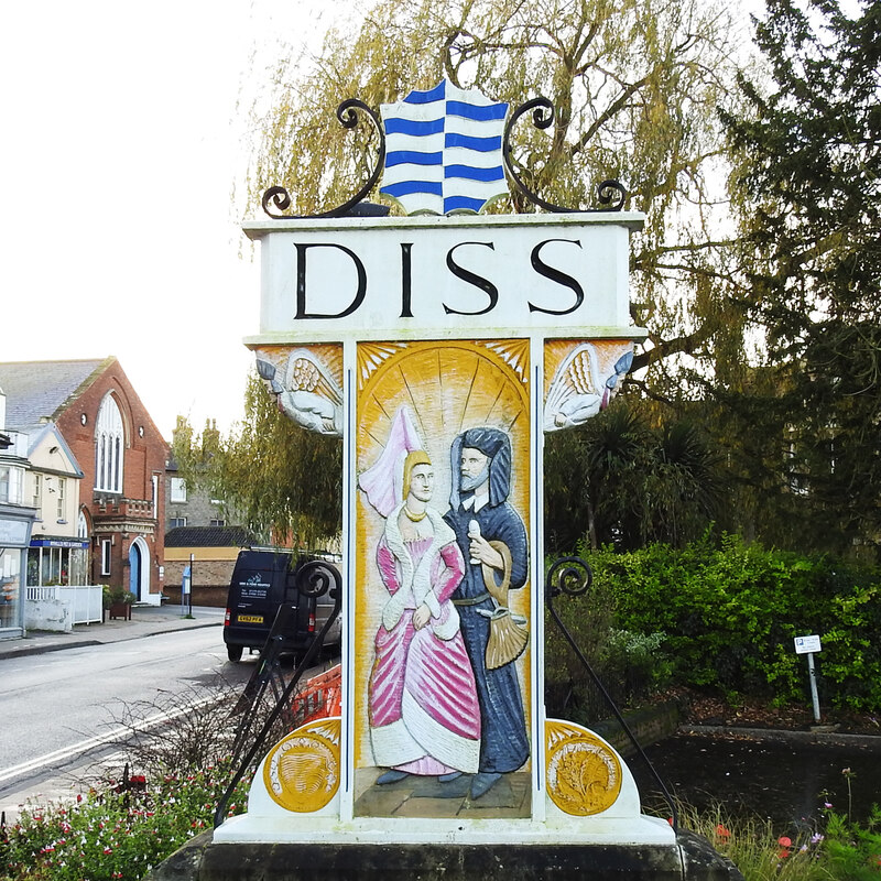 Diss Town Sign © Adrian S Pye cc-by-sa/2.0 :: Geograph Britain and Ireland