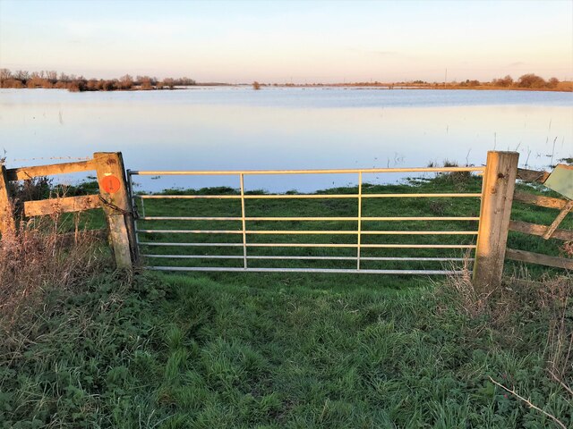 Gate No 1 to the washes near Suspension Bridge - The Ouse Washes
