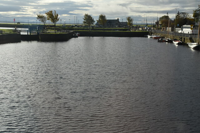 Eglinton Canal Basin © N Chadwick :: Geograph Britain and Ireland