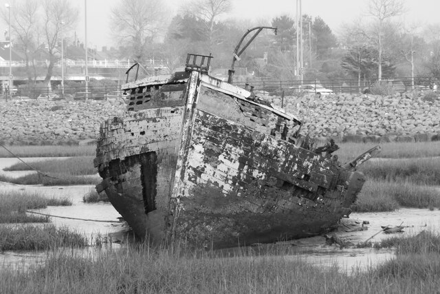Derelict boat in Barry Harbour