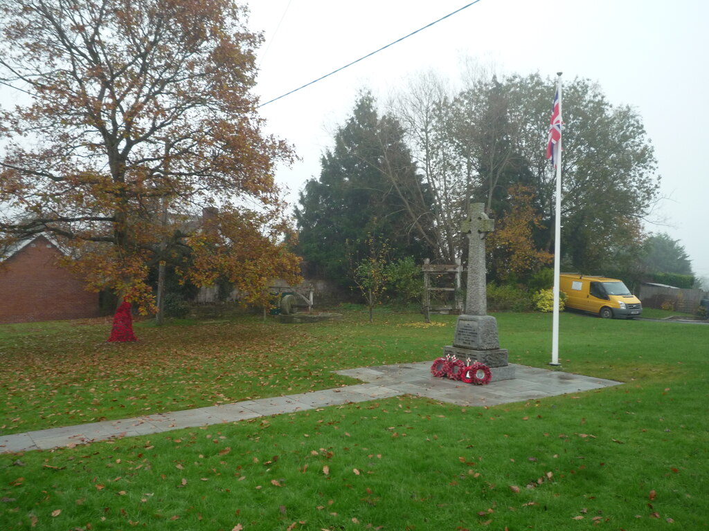 Shobdon village green © Fabian Musto cc-by-sa/2.0 :: Geograph Britain ...