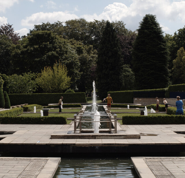 Mughal Garden, Lister Park, Bradford © habiloid cc-by-sa/2.0 ...