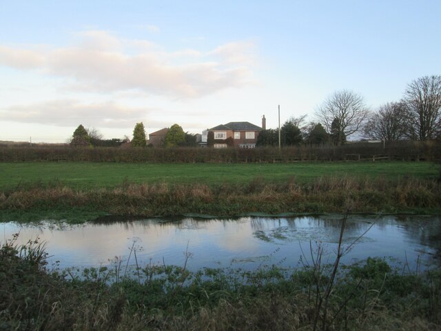 Whinhill  Farm  over  Driffield  Canal