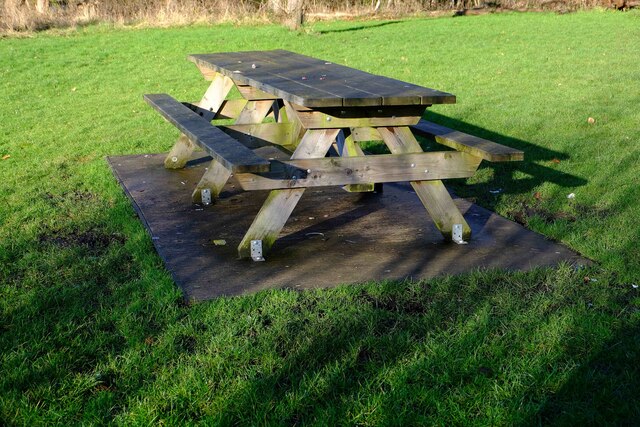 Picnic table in Springfield Park, Kidderminster, Worcs