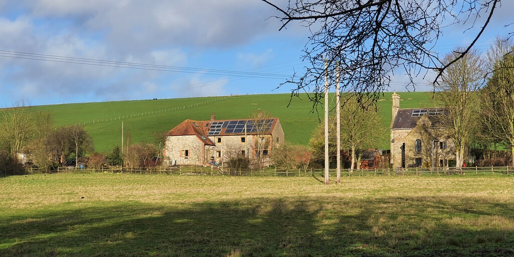 Upton Lovell, Wiltshire © Rebecca A Wills cc-by-sa/2.0 :: Geograph ...