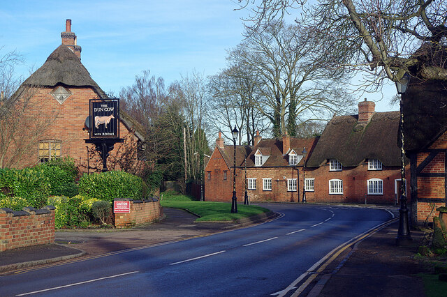 Rugby Road, Dunchurch