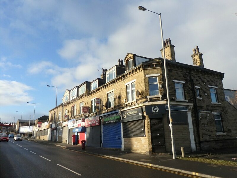 Shops on Manchester Road, Bradford © Stephen Armstrong cc-by-sa/2.0 ...