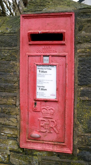 Post box, North View Road, Birkenshaw © habiloid :: Geograph Britain ...