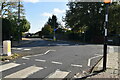 Mini-roundabout, Uxbridge Rd