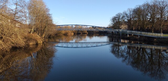 Dumfries footbridge © Colin Kinnear :: Geograph Britain and Ireland