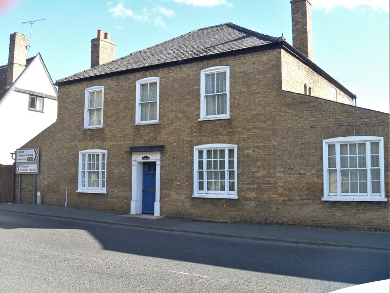 Isleham houses [2] © Michael Dibb cc-by-sa/2.0 :: Geograph Britain and ...