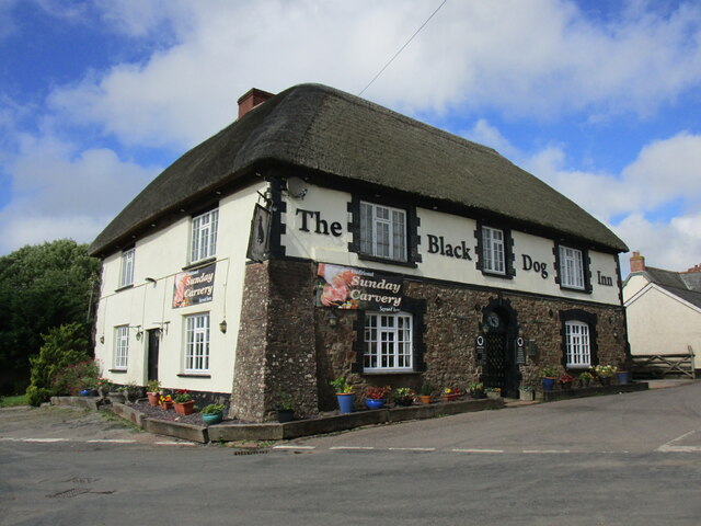 The Black Dog Inn © Jonathan Thacker cc-by-sa/2.0 :: Geograph Britain