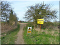 Footpath Boreham 34 towards Boreham