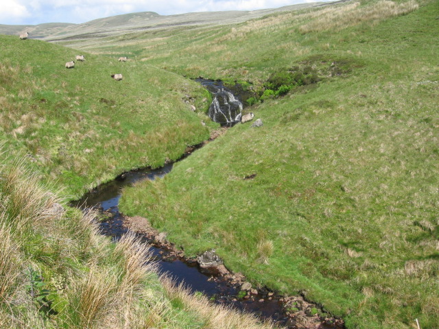 Waterfall above Garnock Spout © Chris Wimbush cc-by-sa/2.0 :: Geograph ...